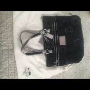 Large shoulder bag